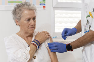 Arranca la vacunación de personas mayores frente al virus responsable de las neumonías