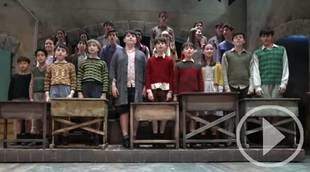 Los Chicos del Coro y la emotiva versión de 'Esa Diva' en el Teatro La Latina