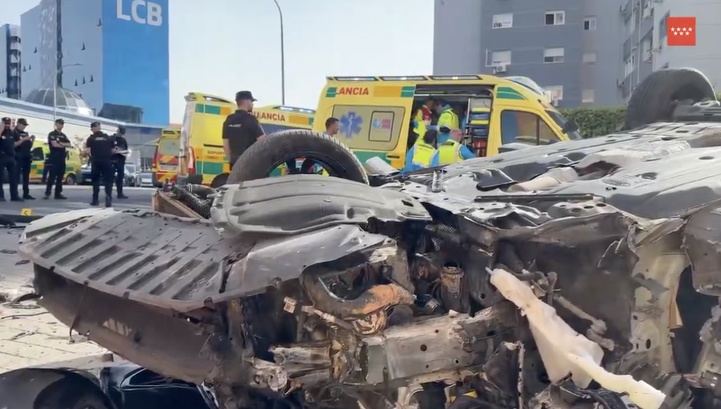 Estado en el que ha quedado el coche que huía de la Policía en Fuenlabrada
