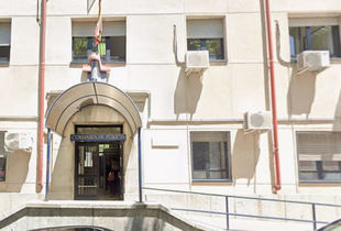 Agentes de la Policía salvan la vida de una menor que se asfixiaba en Puente de Vallecas