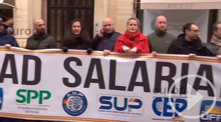 Policías y guardias civiles protestan juntos