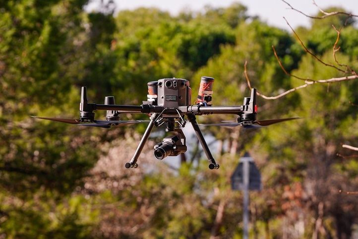 Dron para detectar procesionaria en la Dehesa de la Villa