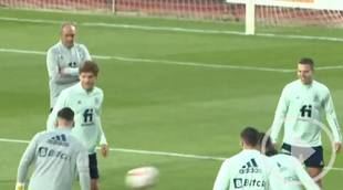 La selección española de fútbol entrena antes de medirse a Albania e Islandia