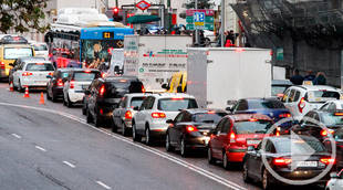 El Ayuntamiento implementa el protocolo 3, sólo circularán los coches con matrícula impar