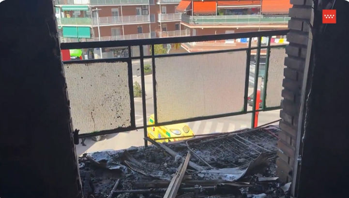 Estado del piso incendiado en Fuenlabrada
