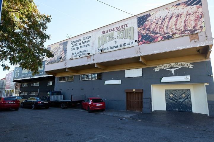 Exterior del restaurante donde se celebraba la boda y se produjo el atropello mortal.
