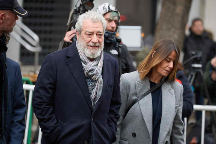 El jefe de gabinete de la presidenta de la Comunidad de Madrid, Isabel Díaz Ayuso, Miguel Ángel Rodríguez (c), a su llegada a declarar al Tribunal Supremo, a 8 de enero de 2025, en Madrid (España). (Archivo)