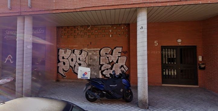 Local de Tetuán donde han sido detenidos cinco jóvenes