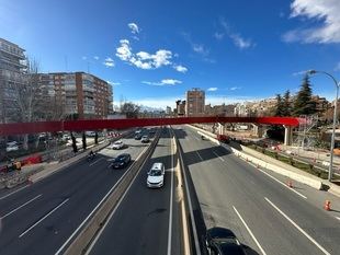 Reabre al tráfico el tronco central de la A-2 tras desmantelar la pasarela peatonal