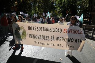 Trabajadores del medio rural se manifiestan en Madrid por el abandono de sus territorios