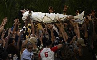Bad Bunny durante el show del intermedio de la Superbowl 2026