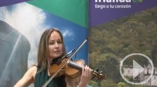 Actuación sorpresa de Sharon Corr en el Metro de Madrid