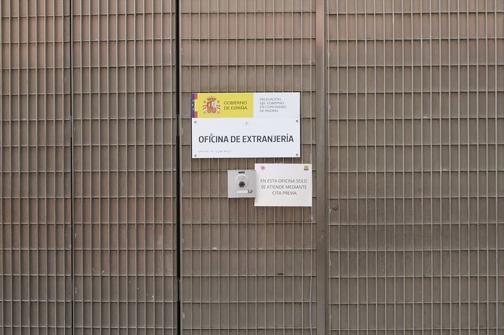 Fachada de la Oficina de extranjería en la calle Silva