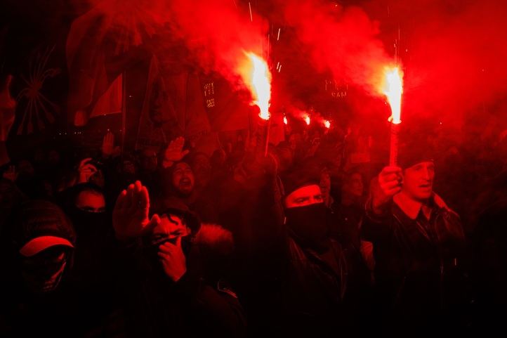 Falangistas en una manifestación en 2022