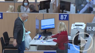 El Gobierno propone subir el salario de los empleados públicos un 2% para 2022