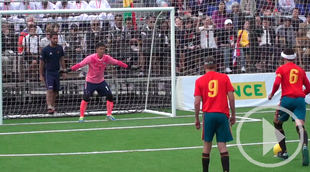 España se impone a Tailandia en su primer partido