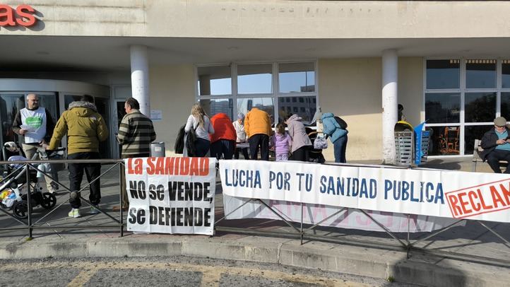 Vecinos de Villaverde protestan hoy por la 'crítica situación' del Centro de Salud Los Rosales