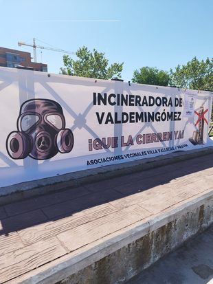 Pancarta contra la incineradora de Valdemingómez