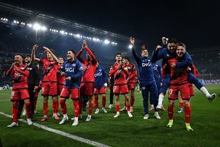 Los jugadores del Reyo celebran en el Stade Meinau su pase a la final de la Conference.