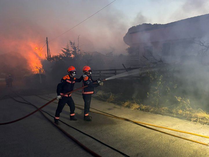 Miembros de Protección Civil de Navalcarnero en el Incendio de Almorox