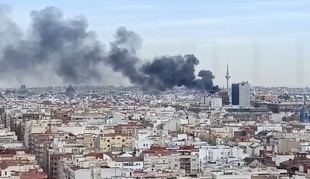 Extinguido un incendio sin heridos en una azotea en la calle San Bernardo