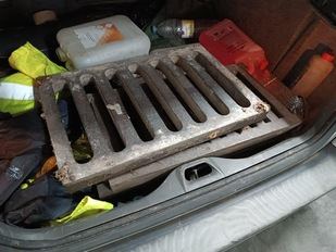 Arrestado el presunto ladrón de un centenar de imbornales y tapas de alcantarilla en Arganda