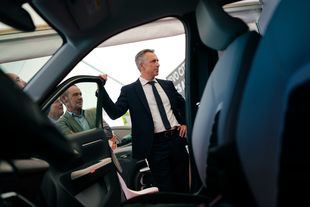 Madrid acapara la matriculación de coches eléctricos e híbridos enchufables en España