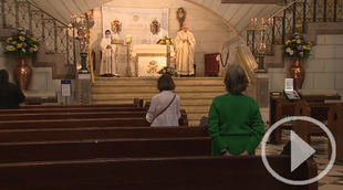 Los fieles regresan a las misas en Madrid