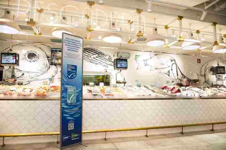 Mostrador de pescadería de El Corte Inglés