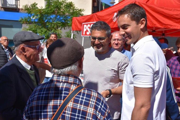 Juan Lobato, en su visita a Alcobendas.