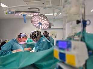 Cinco trasplantes en un día gracias a la generosidad de la familia de un donante del 12 de Octubre