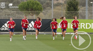 La selección femenina de fútbol prepara la EURO 2022 en Las Rozas