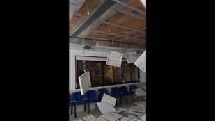 Bomberos denuncian abandono tras hundirse un falso trecho del parque de Aldea del Fresno