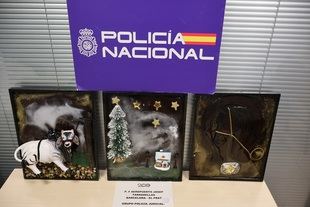 Arrestado en Barajas tras serle intervenidos tres cuadros con droga camuflada