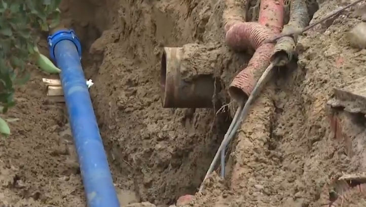 Tubería rota en Aluche