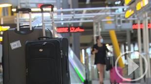 La llegada de turistas internacionales a España se desploma un 75% en julio