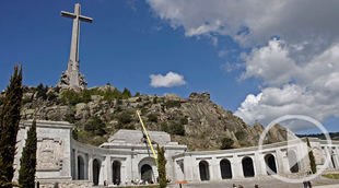 El gobierno pretende trasladar los restos de Franco