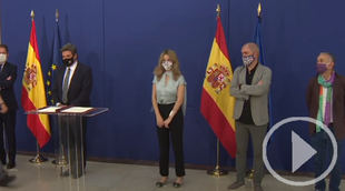 Gobierno, sindicatos y patronal firman la prórroga de los ERTE