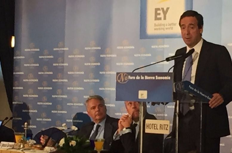 Gonzalo Cortázar, consejero delegado de CaixaBank, en el Foro Nueva Economía