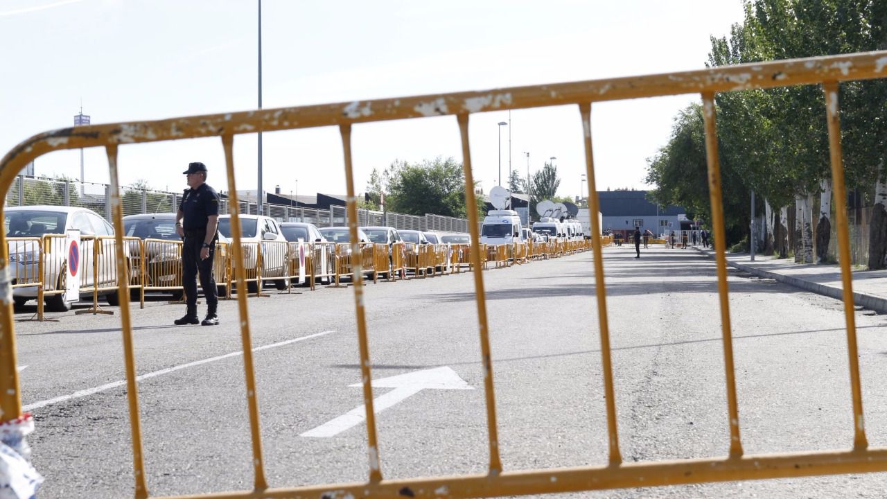 Fuertes medidas de seguridad han blindado la Audiencia Nacional (Foto: Diego Sánchez)