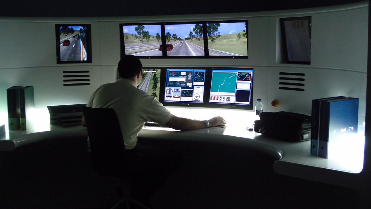 Control del simulador de conducción (Foto: ALSA)