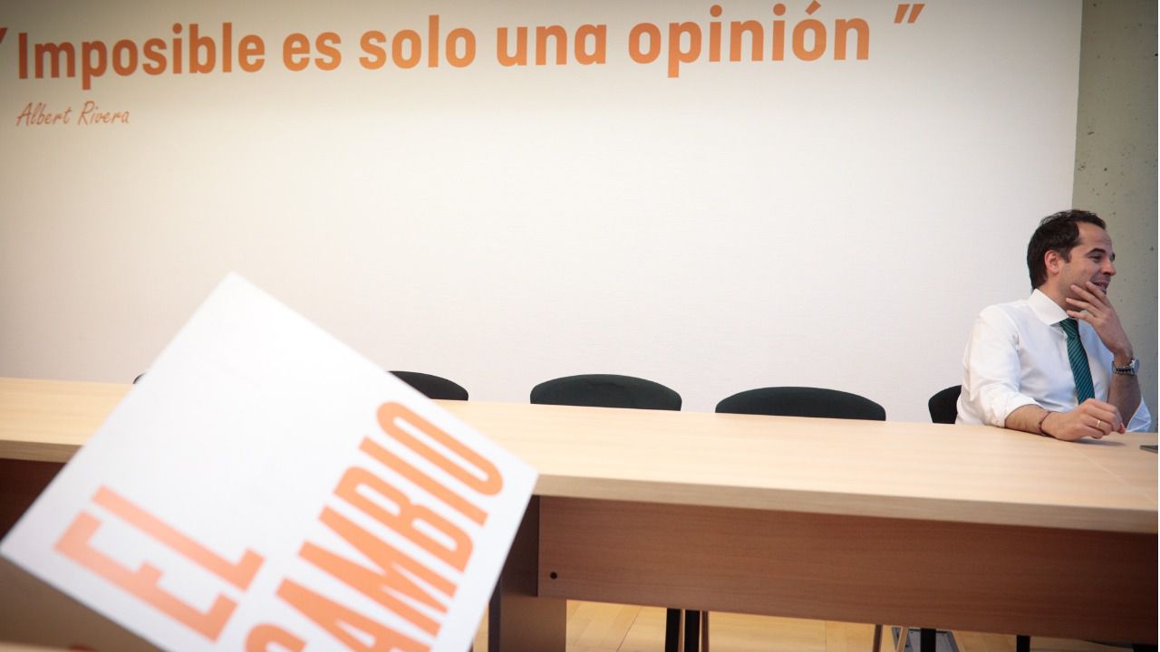 Ignacio Aguado, en una de los despachos de Ciudadanos en la Asamblea. Kike Rincón.