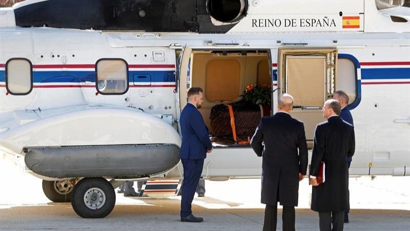 El helicóptero que ha trasladado los restos de Franco a Mingorrubio