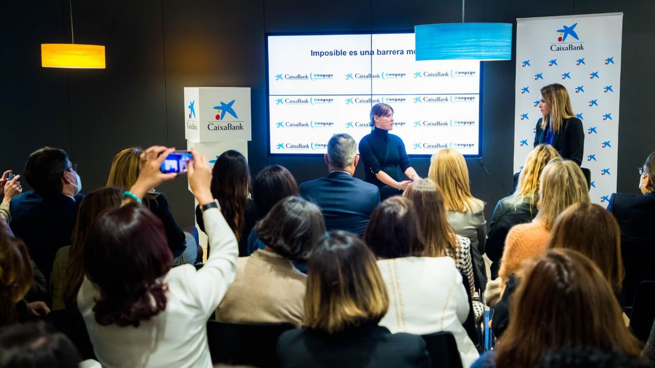 'Imposible es una barrera mental' ha sido el título de la charla