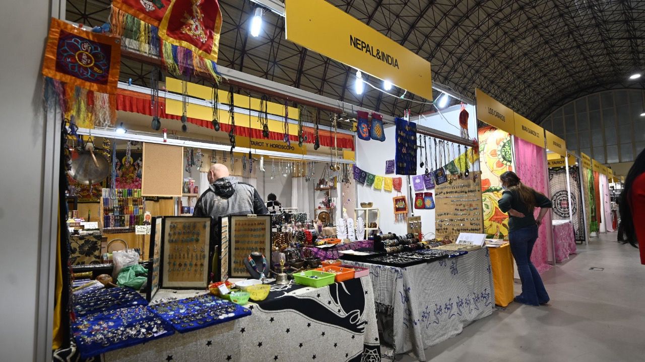 Feria Esotérica en la Estación de Chamartín (Autor: Chema Barroso)