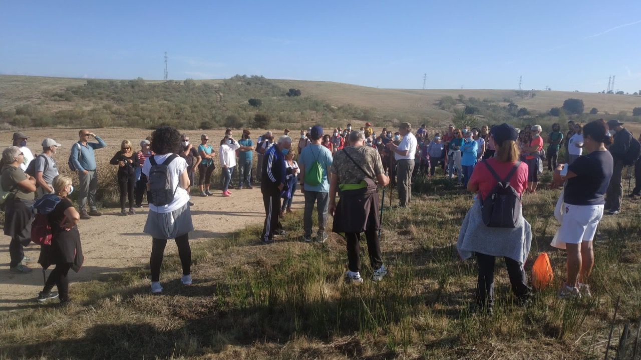 Marcha vecinal al yacimiento de Calatalifa (Autor: Asociación Vecinal de Villaviciosa de Odón)