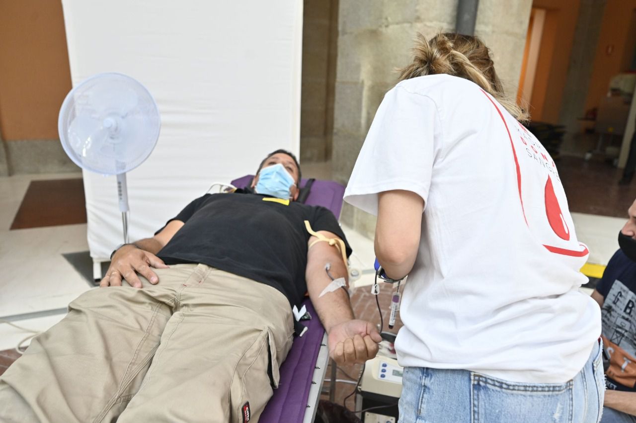 Donante durante un maratón en la Real Casa de Correos (Foto: Chema Barroso)