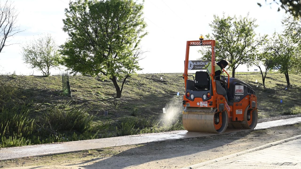 Trabajos de urbanización del parque Manolito Gafotas. Foto: Chema Barroso