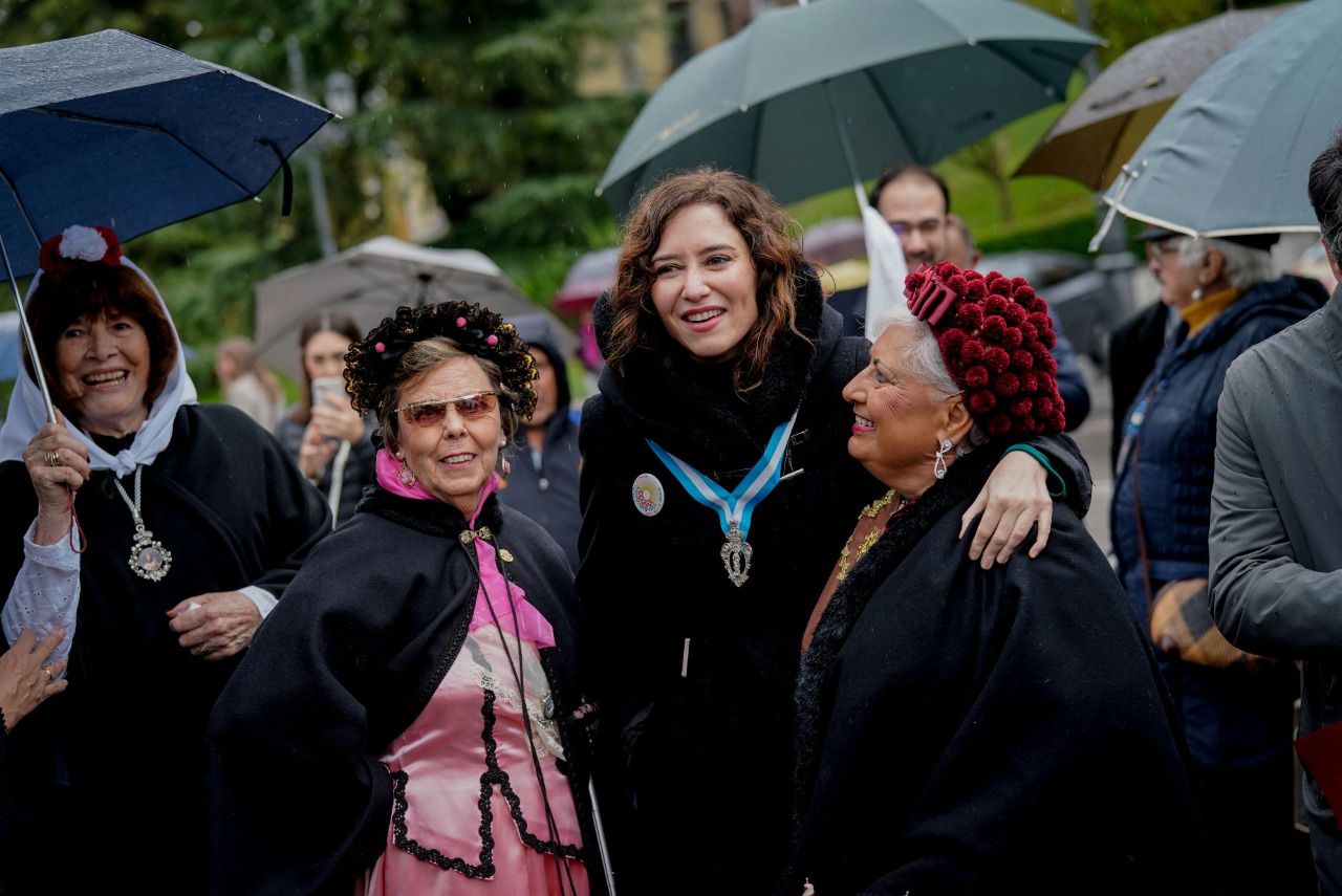Isabel Díaz Ayuso, en los alrededores de la Catedral de la Almudena (Foto: Comunidad de Madrid)