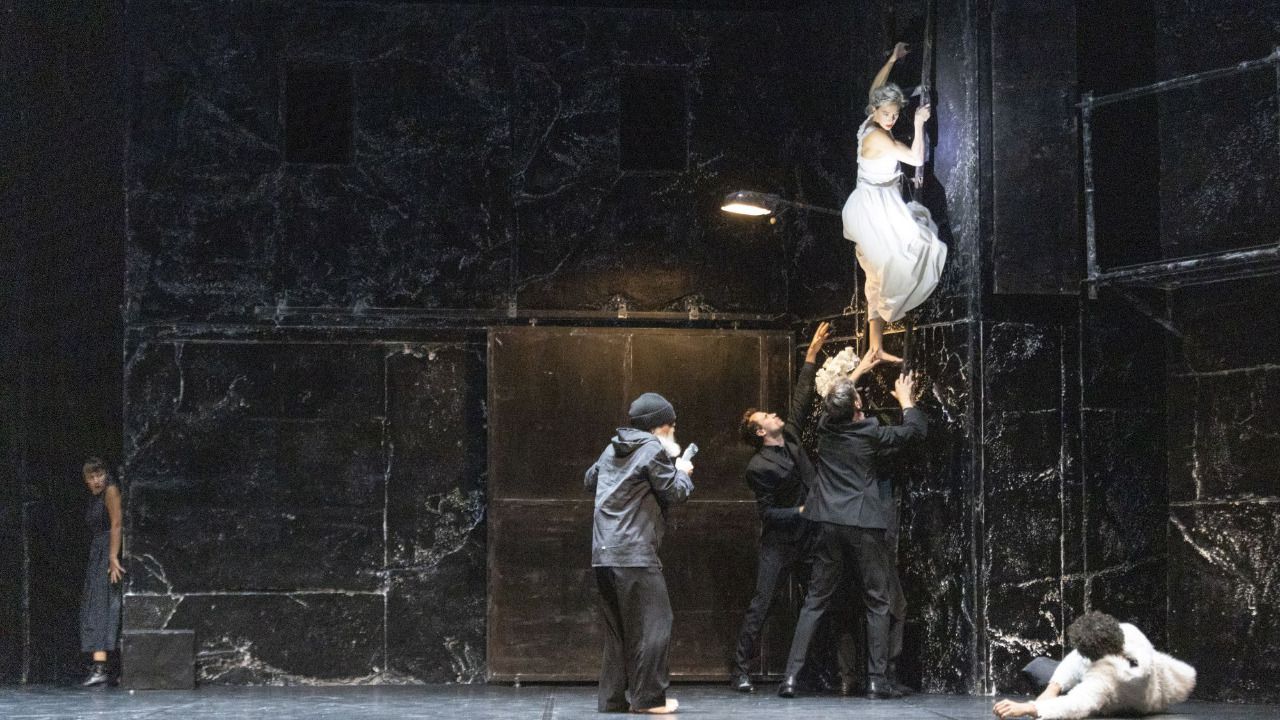 'Falaise' en los Teatros del Canal